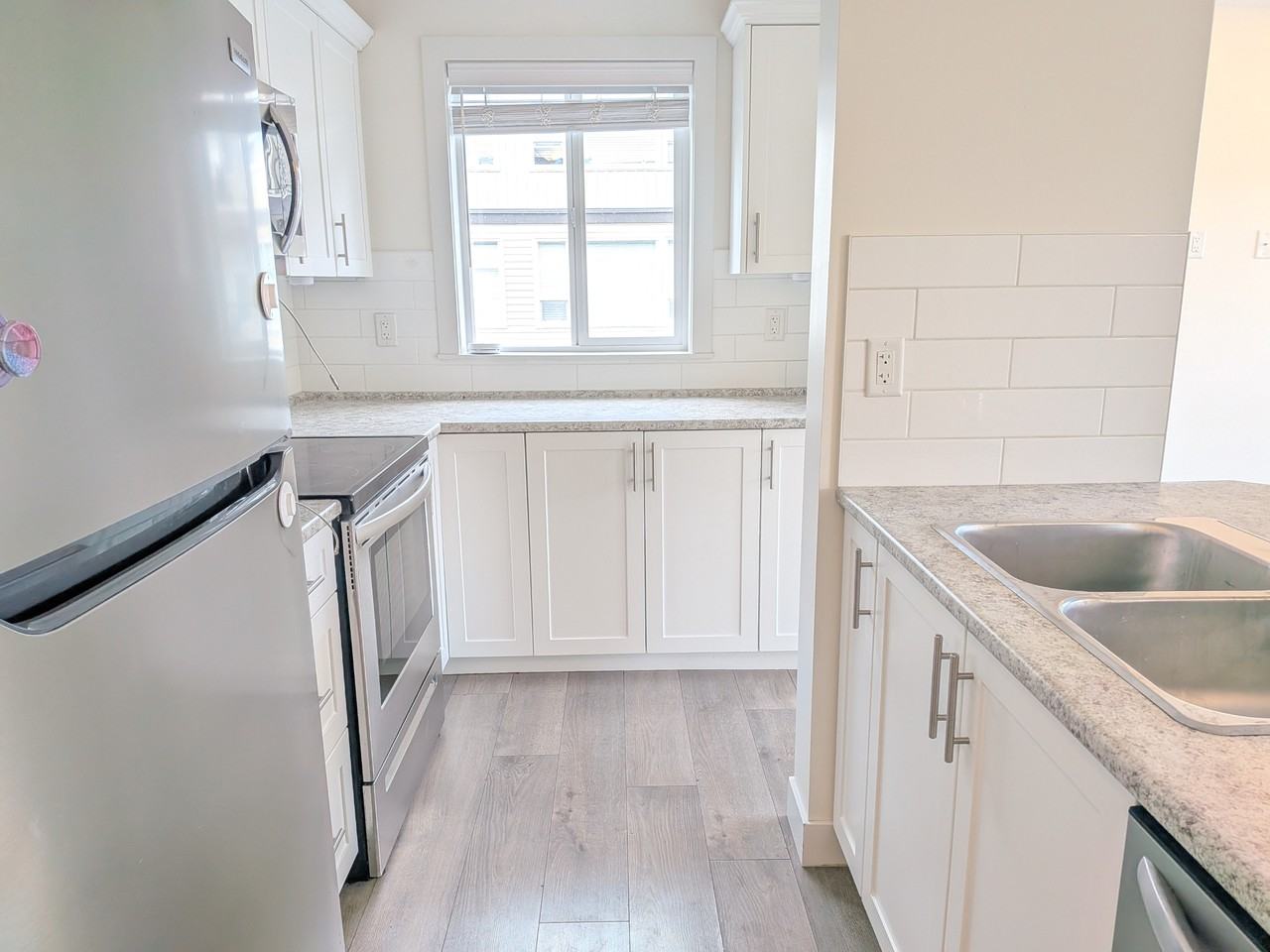 9422 Victor St #316 - Photo 4 of 13