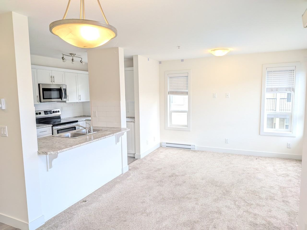 9422 Victor St #316 - Photo 5 of 13