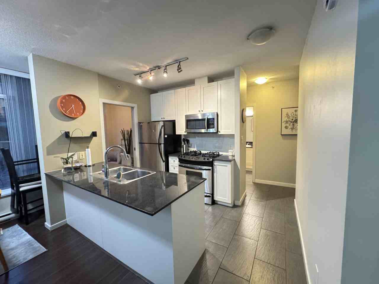 480 Robson Street