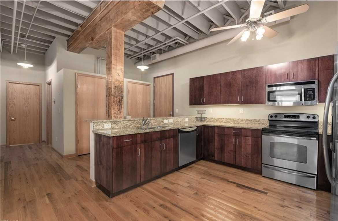 635 W Lakeside Ave #503 - Photo 2 of 28