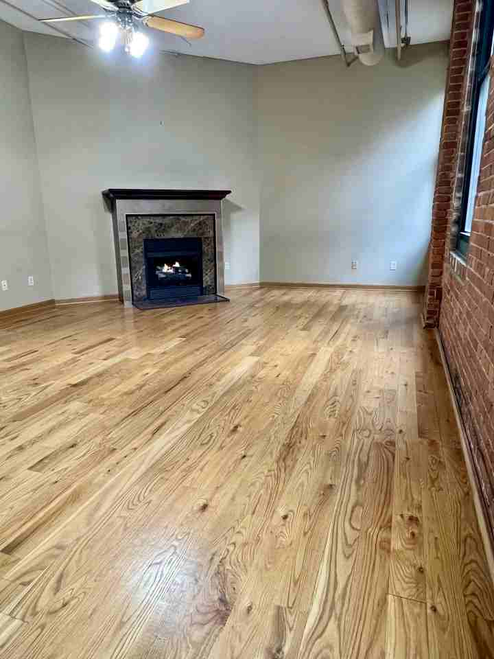 635 W Lakeside Ave #503 - Photo 7 of 28