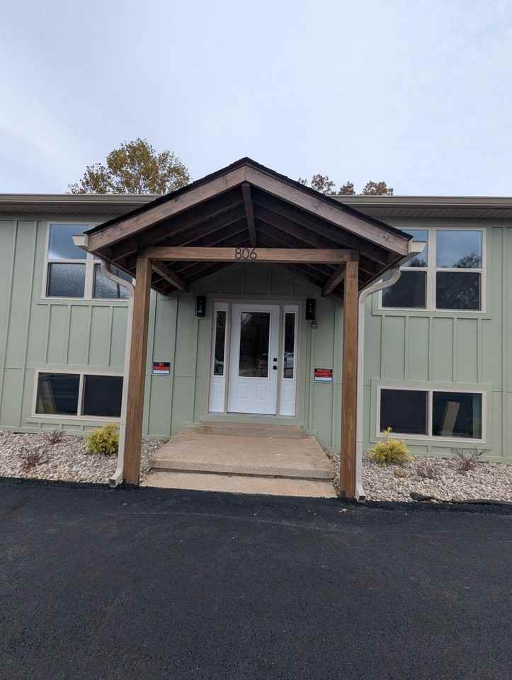 806 Flanders Lane #102 - Photo 3 of 29