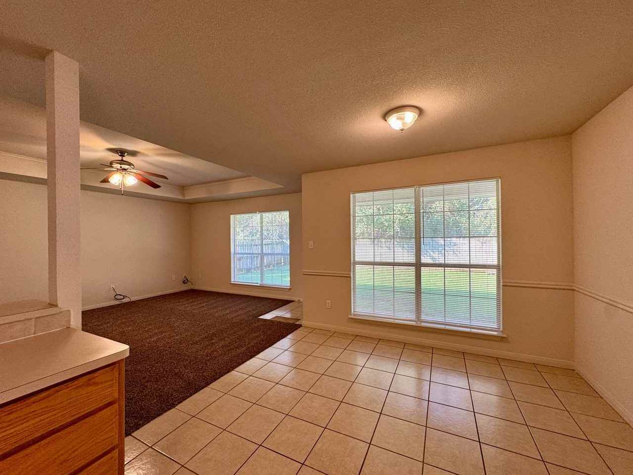 10301A Hyacinth Ln - Photo 6 of 12