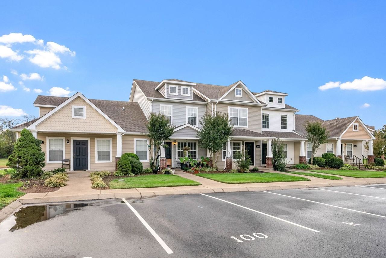 104 Alexander Boulevard - Photo 5 of 34