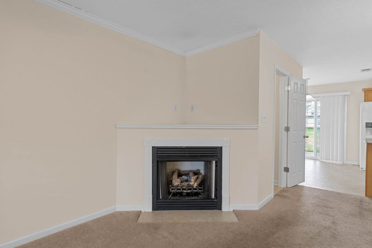 104 Alexander Boulevard - Photo 7 of 34