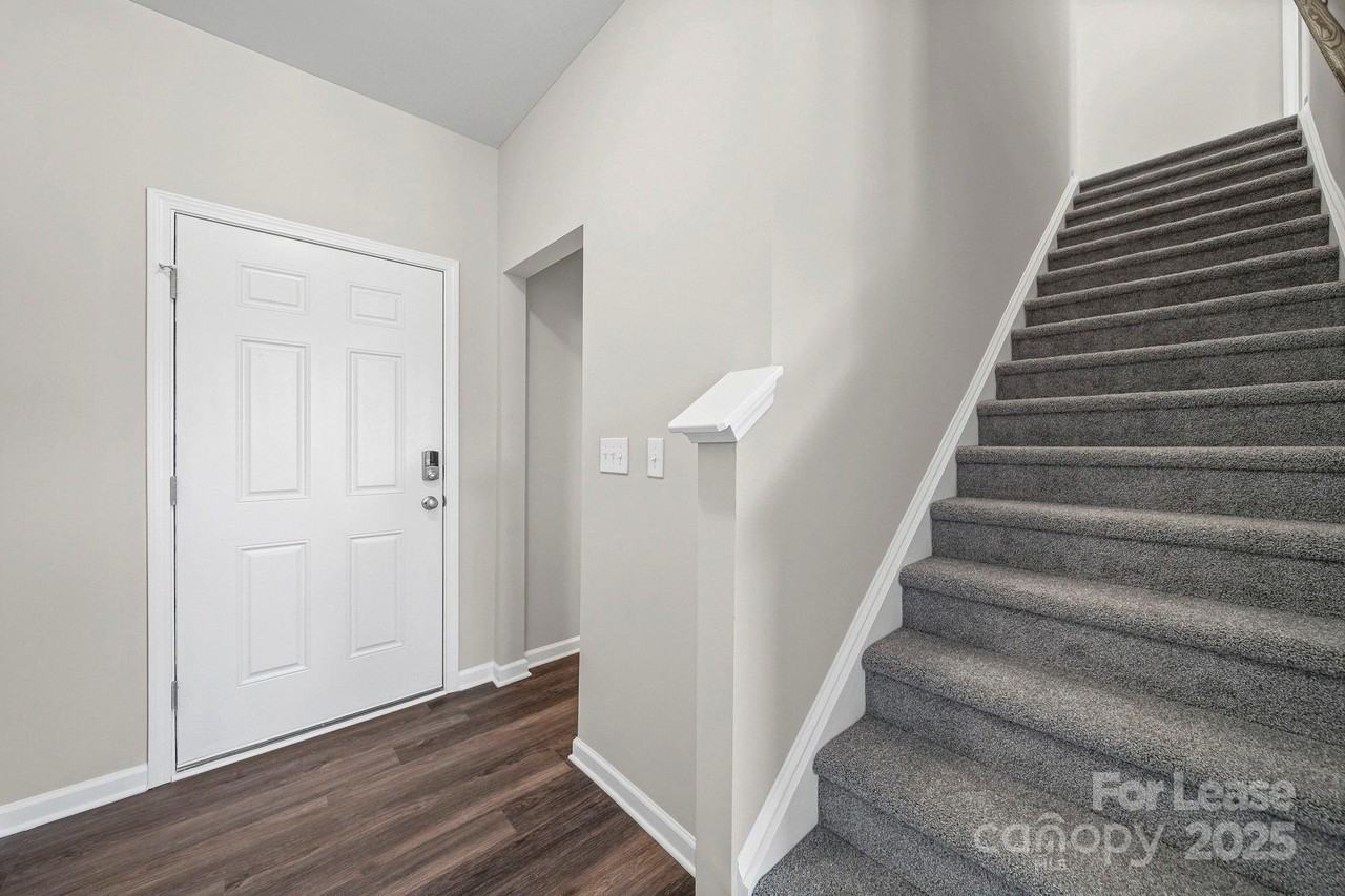 133 Pumice Dr - Photo 4 of 39