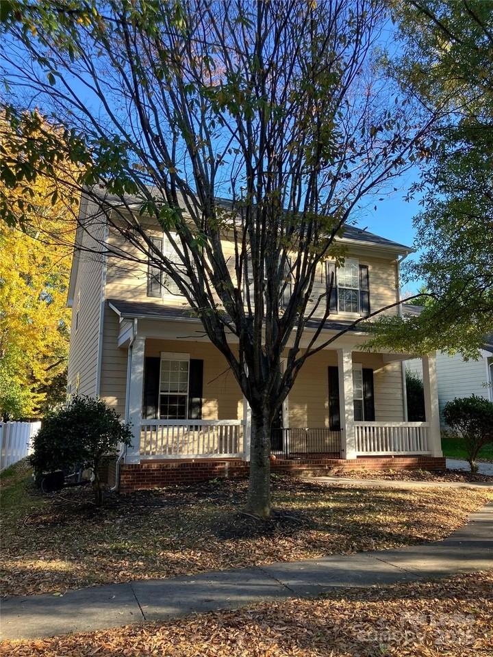 8532 Westmoreland Lake Dr - Photo 2 of 28