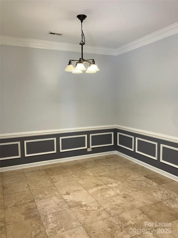 8532 Westmoreland Lake Dr - Photo 7 of 28