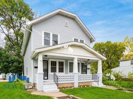 featured image of 154 N Central Ave