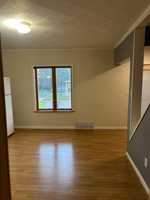 featured image of 30 W 7th St