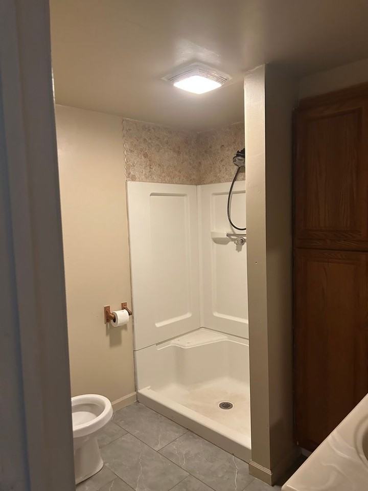 30 W 7th St - Photo 2 of 9