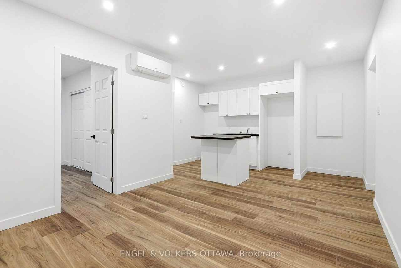 322 Frontenac St - Photo 4 of 13