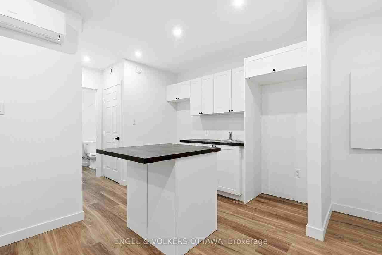 322 Frontenac St - Photo 6 of 13