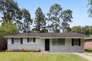 featured image of 1919 E 56th St