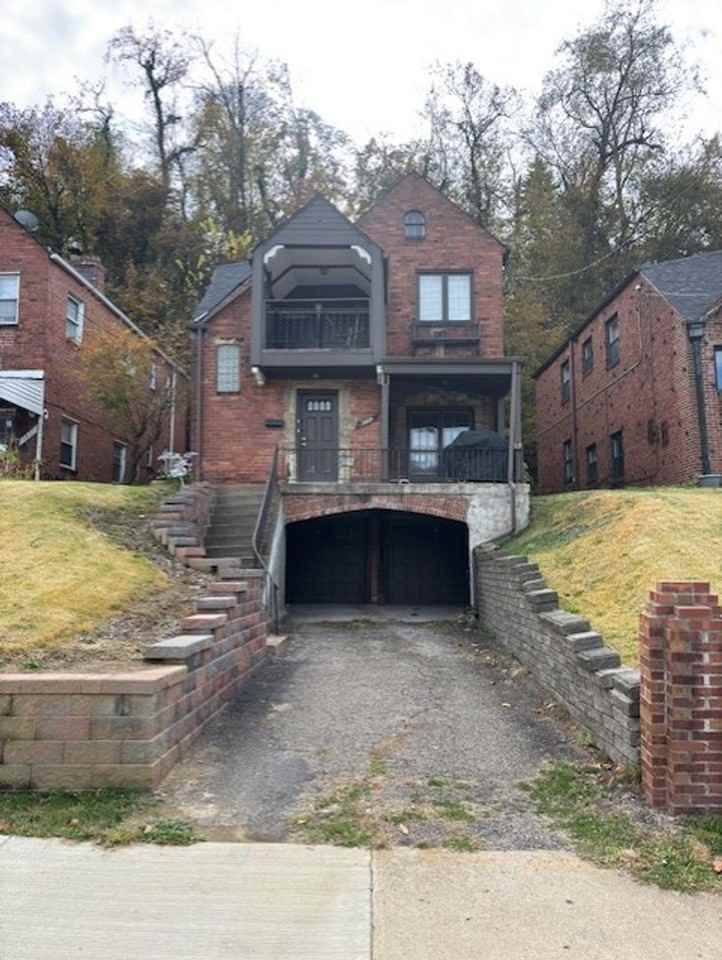 3809 Beechwood Boulevard - Photo 4 of 14