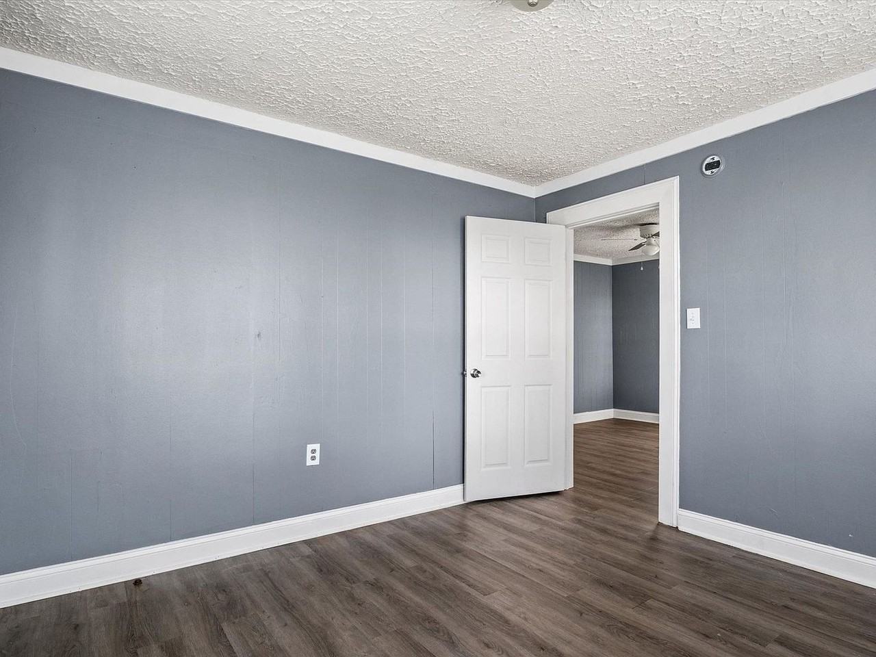 206 Chaplin Ave - Photo 2 of 16