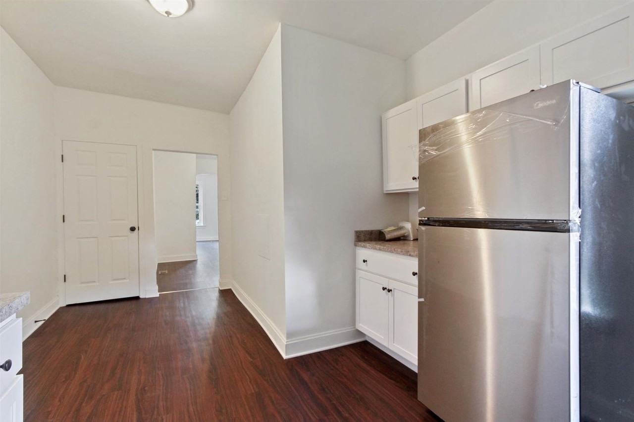 542 N Pershing Ave - Photo 6 of 27