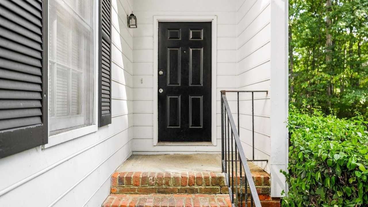 1706 Taft Pl #B - Photo 3 of 34