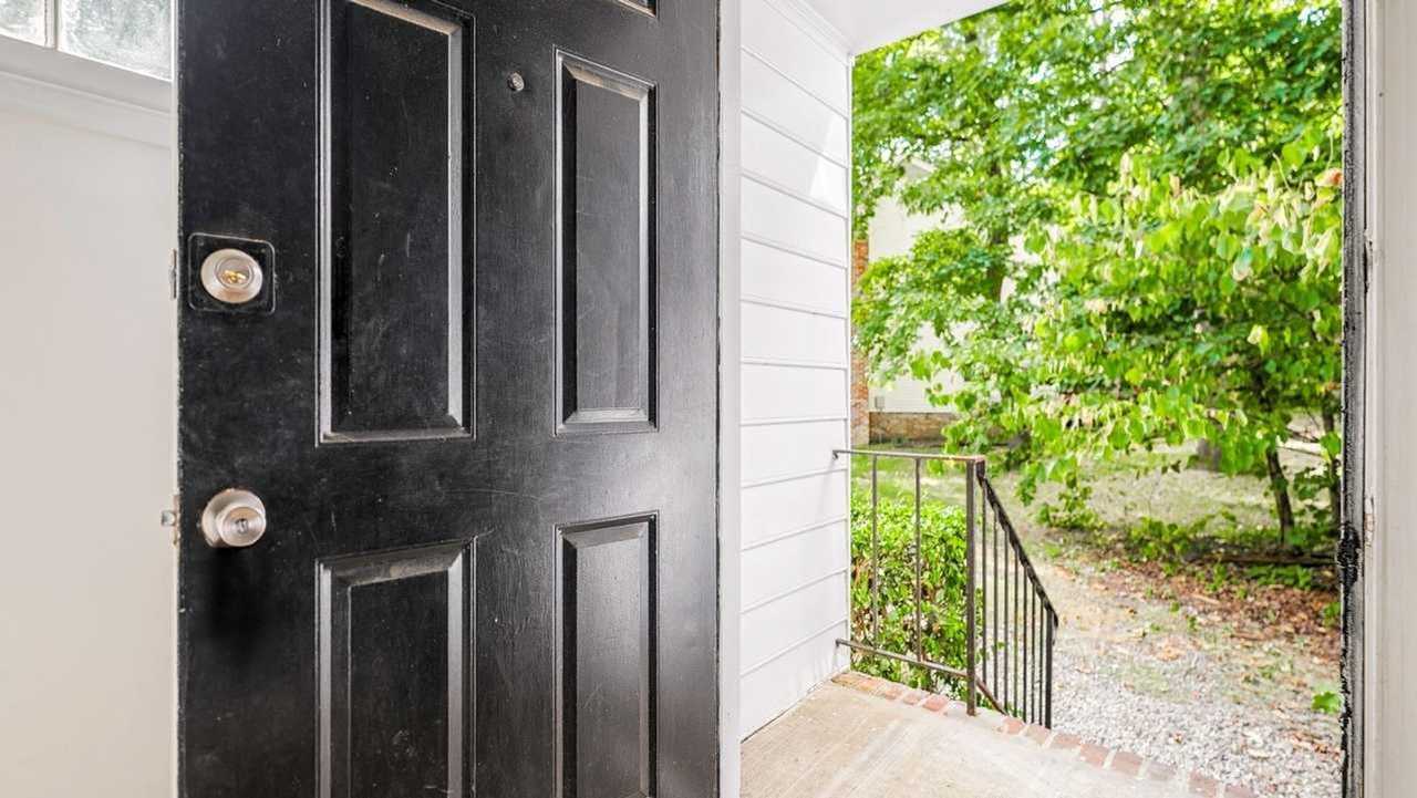1706 Taft Pl #B - Photo 5 of 34