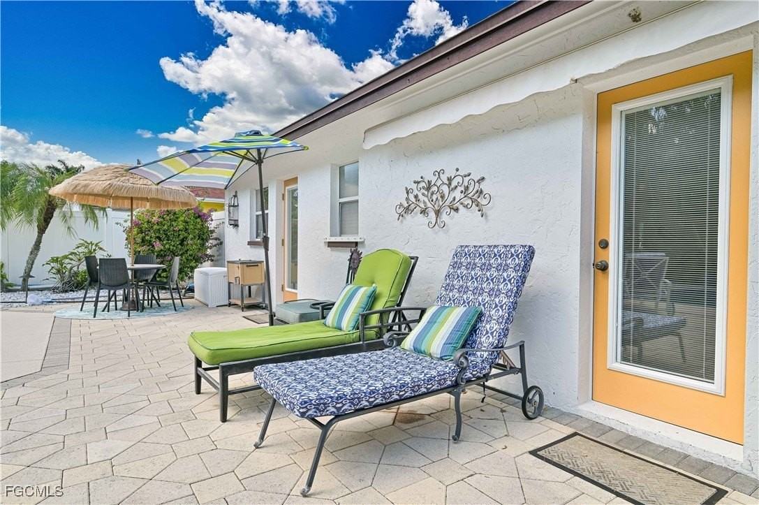 572 105th Ave N - Photo 7 of 28