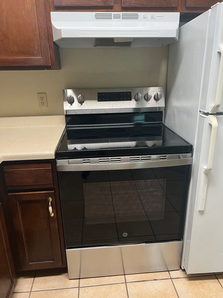 3205 12th St N - Photo 2 of 12