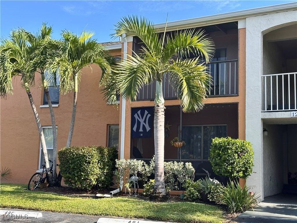 12650 Kenwood Ln Apt A #A - Photo 2 of 29