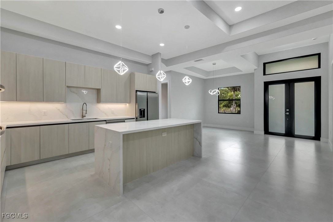 3366 72nd Ave Ne - Photo 4 of 49