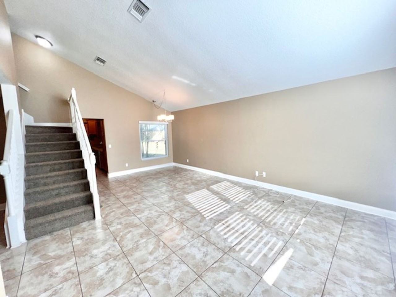 2146 Kimberwicke Cir - Photo 3 of 20