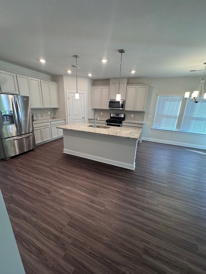 1068 Holland Ridge Way - Photo 2 of 14