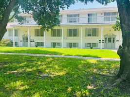 featured image of 900 State St