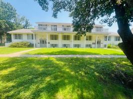 featured image of 900 State St