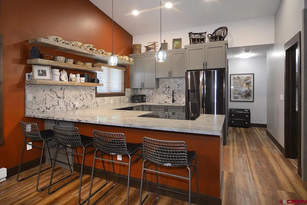 721 Gothic Rd - Photo 3 of 4