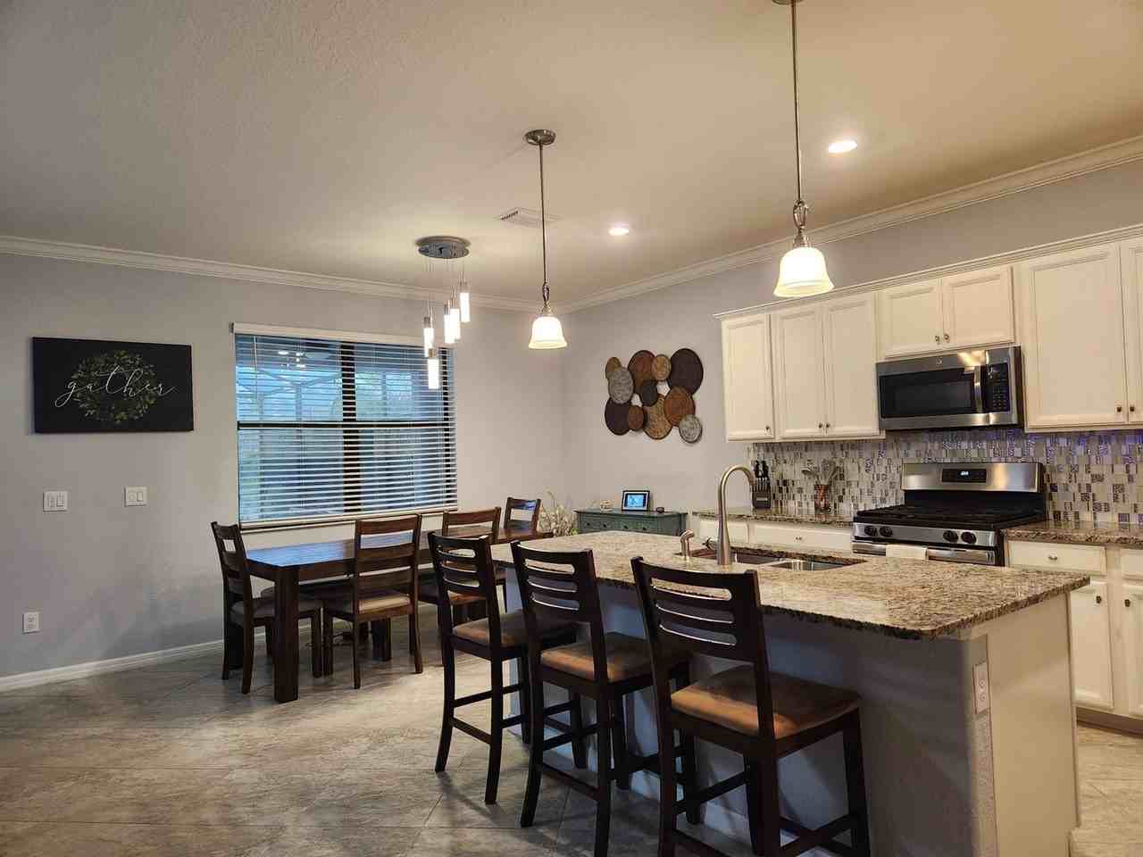 17229 Blue Ridge Pl - Photo 4 of 19