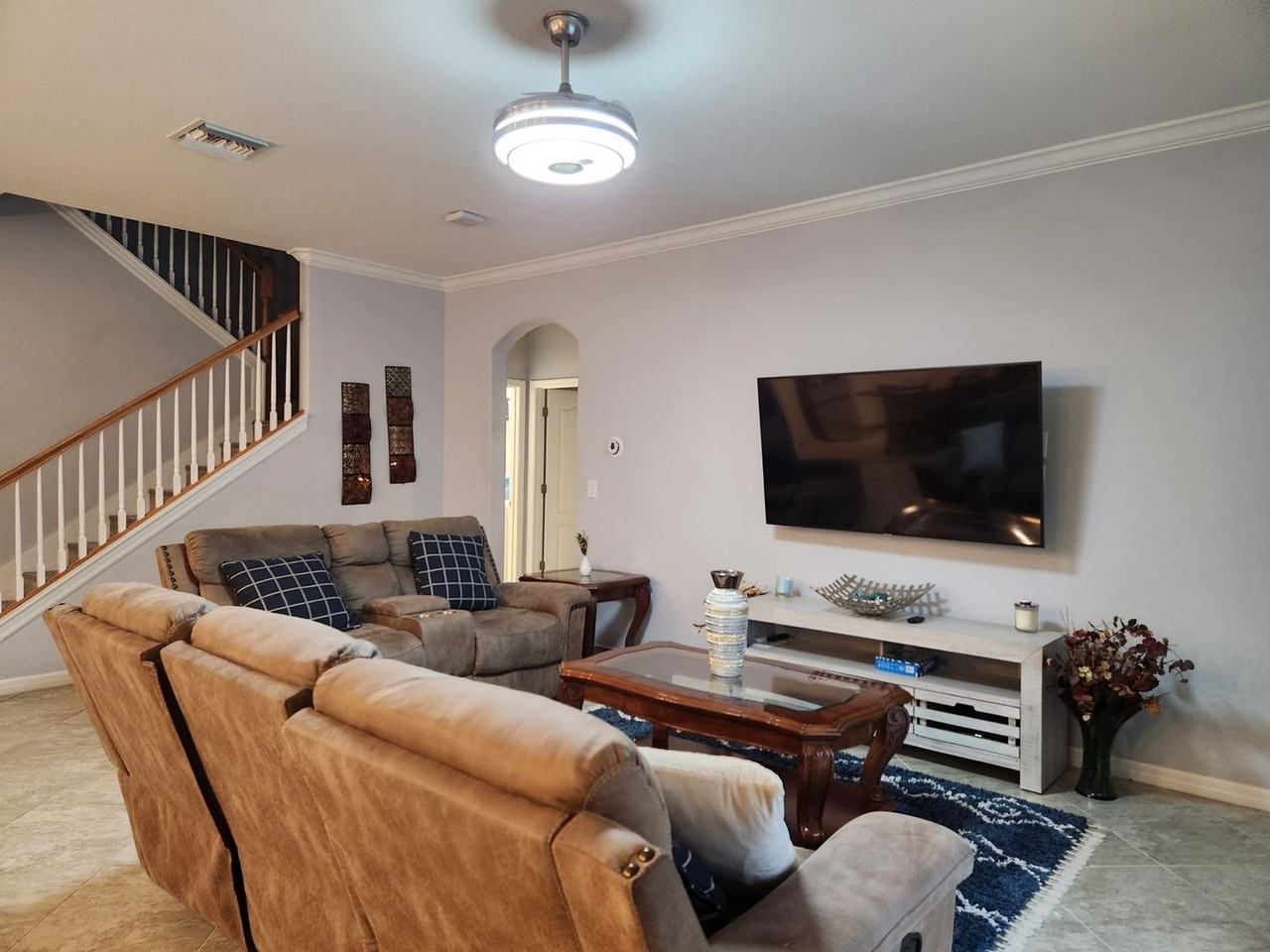 17229 Blue Ridge Pl - Photo 3 of 19