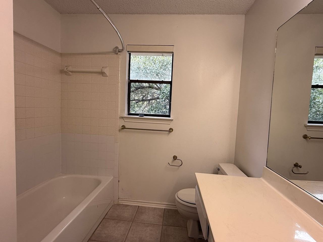 2503 Autrey Dr - Photo 6 of 39