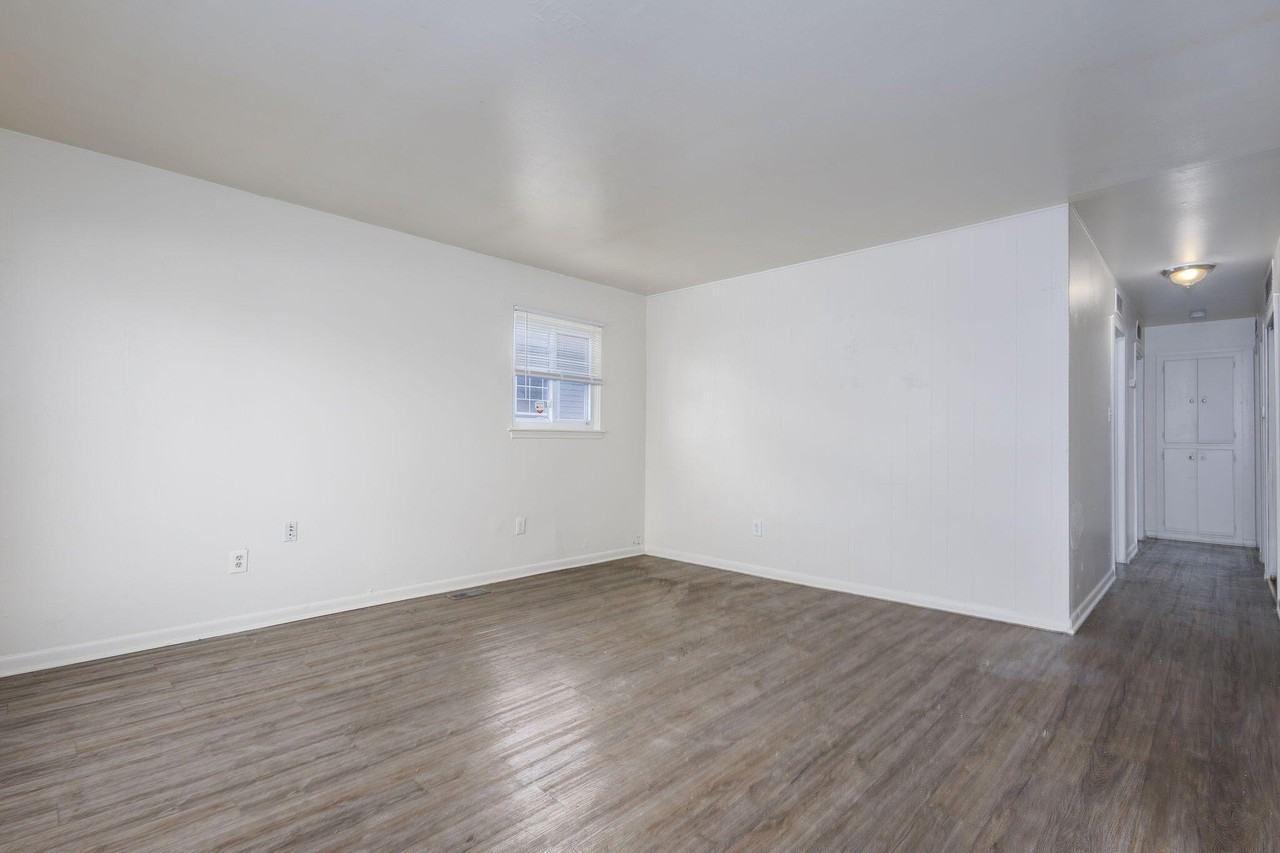 30061 Hazelwood Street - Photo 5 of 20