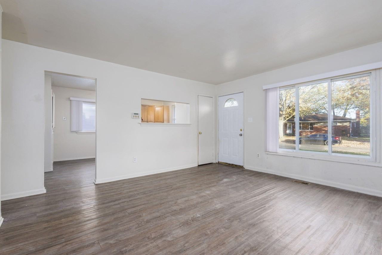 30061 Hazelwood Street - Photo 6 of 20