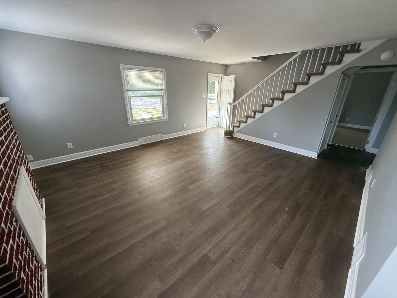 2111 Old Paris Road - Photo 3 of 16