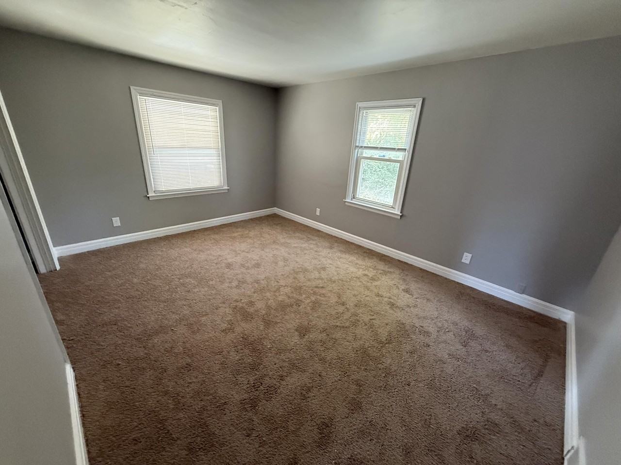 2111 Old Paris Road - Photo 5 of 16