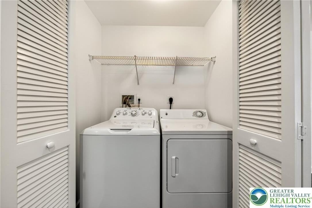 4596 Jasmine Drive - Photo 7 of 35