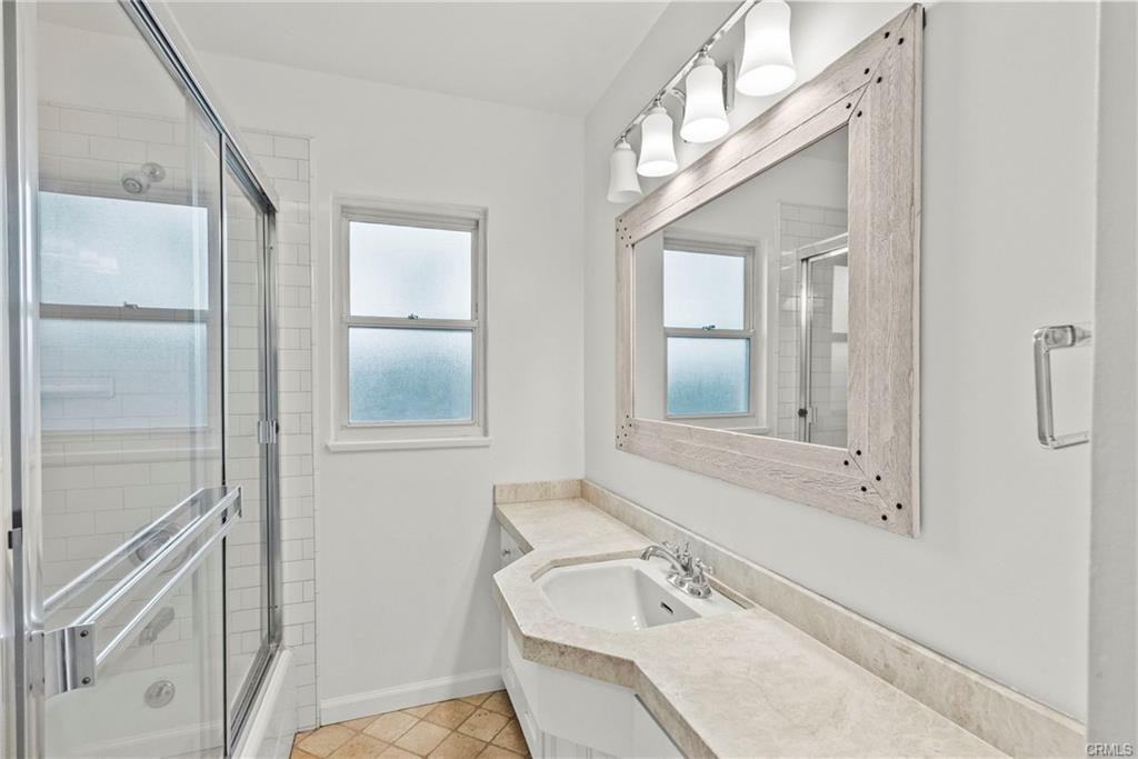 1056 E Orange Grove Ave - Photo 2 of 8