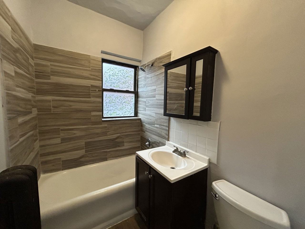 6948 N Ashland Blvd #3E - Photo 7 of 7