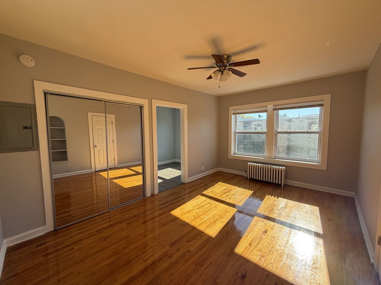 6956 N Ashland Blvd #305 - Photo 3 of 7