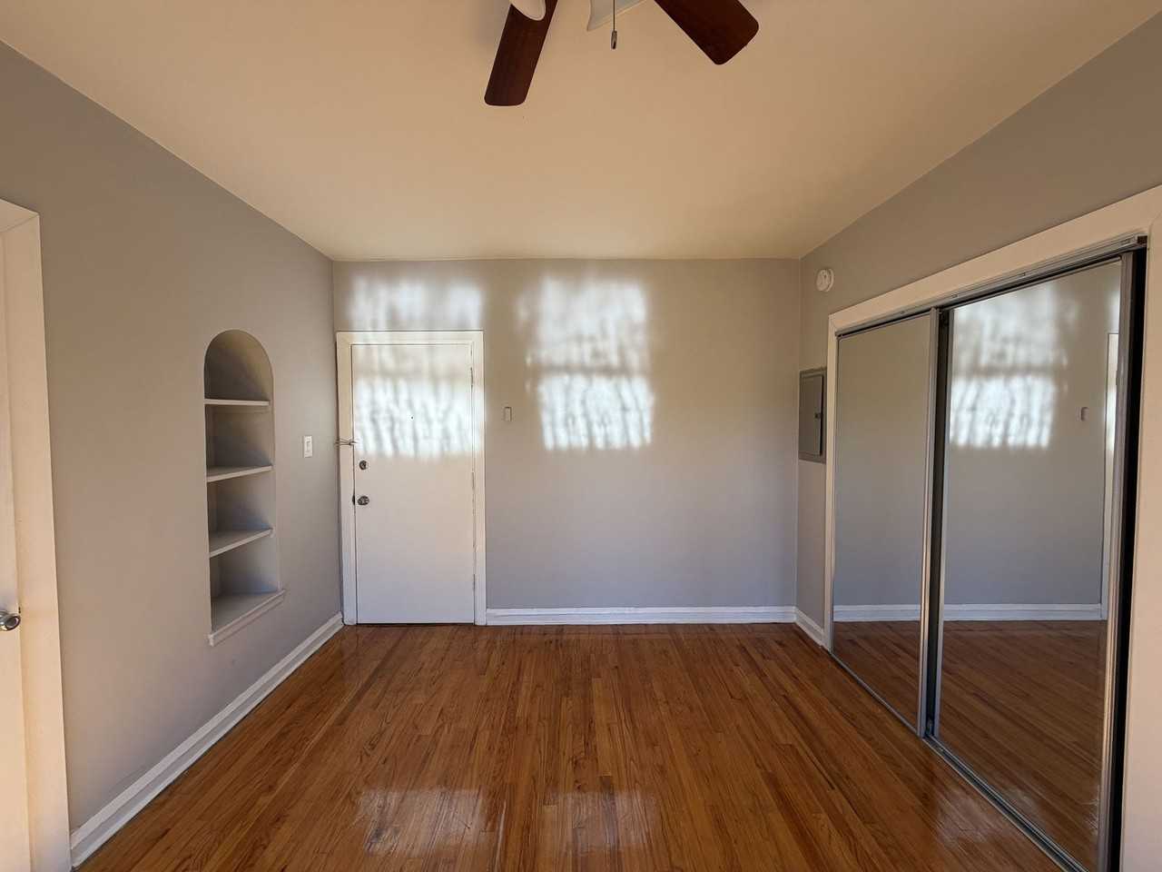 6956 N Ashland Blvd #305 - Photo 4 of 7