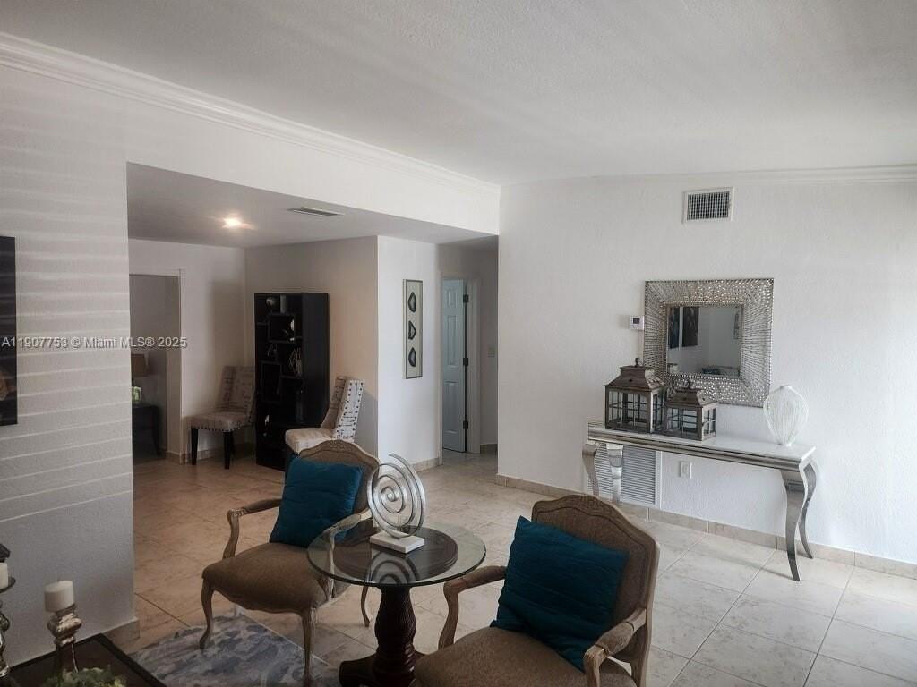 3221 Sw 93rd Pl - Photo 3 of 39