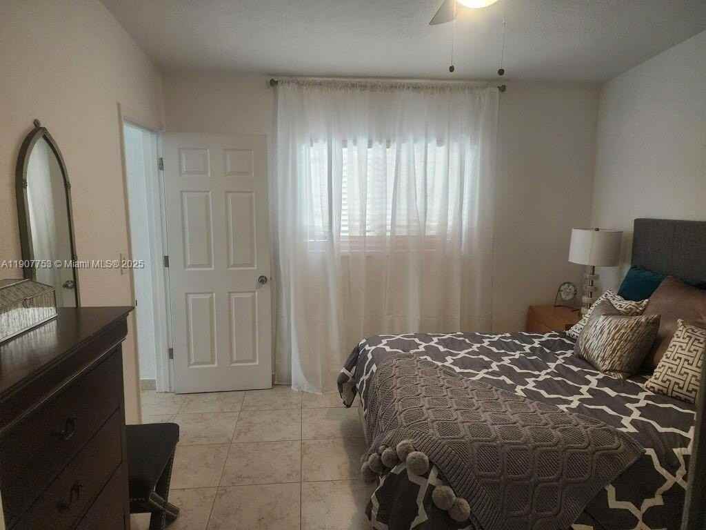 3221 Sw 93rd Pl - Photo 5 of 39