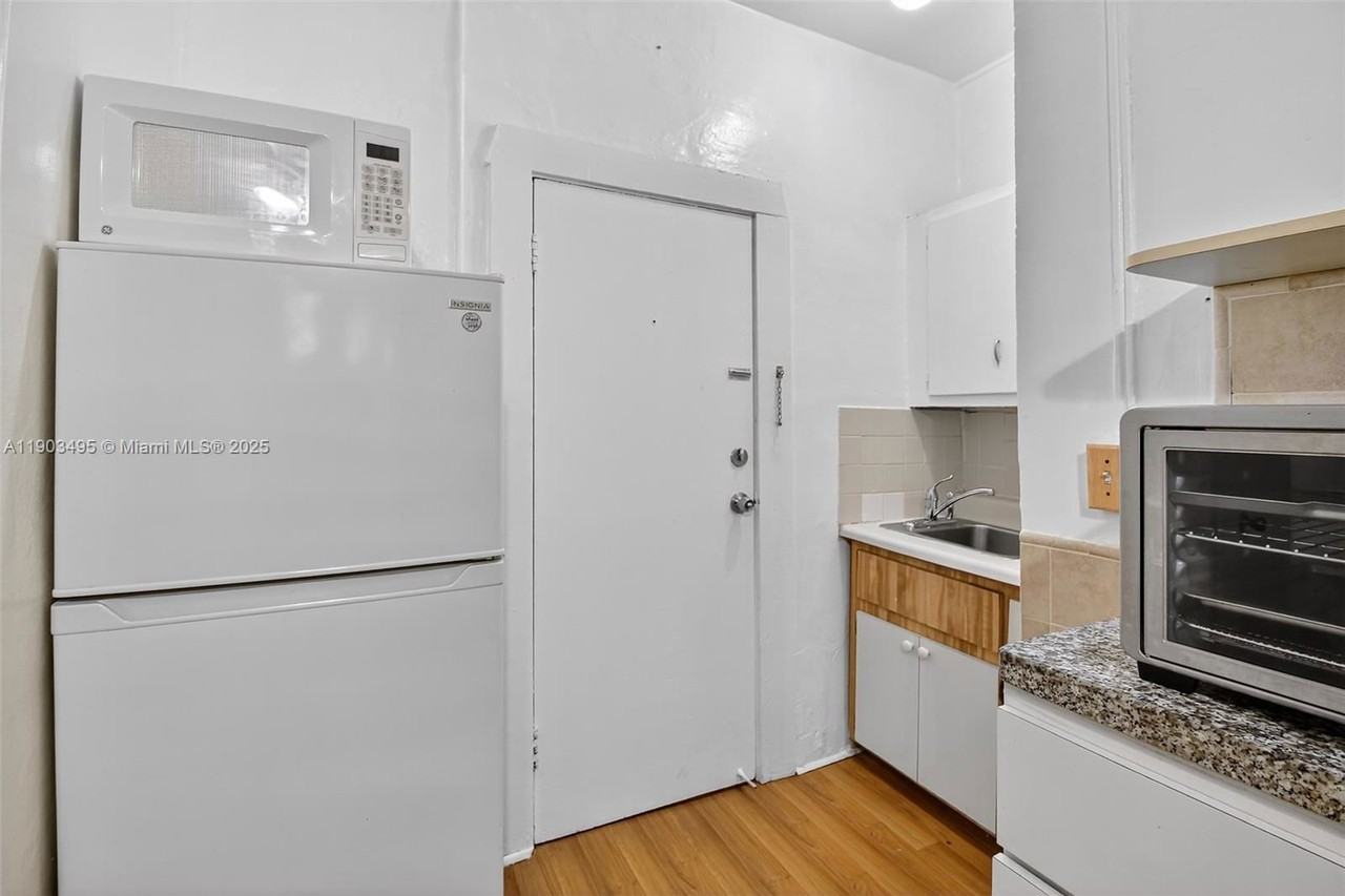 3409 S Le Jeune Rd #5A - Photo 2 of 8