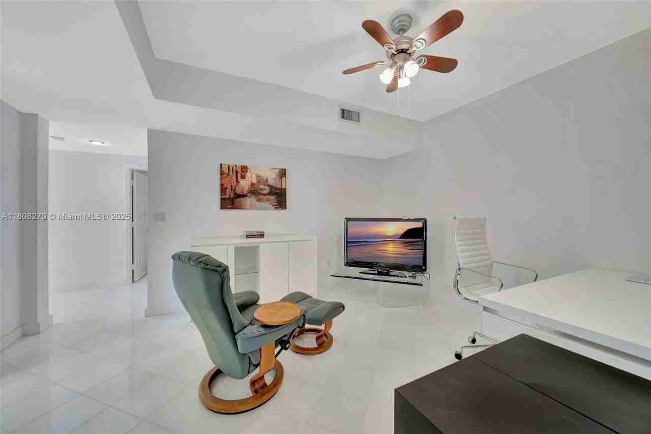 6001 N Ocean Dr #1001 - Photo 4 of 8