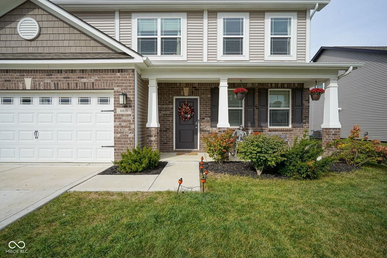 6810 Birmingham Avenue - Photo 3 of 44