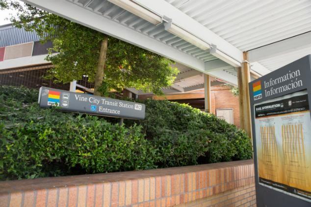 Moton Ave Sw - Photo 4 of 17